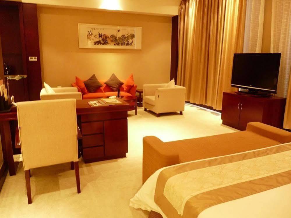 Tianrui Business Hotel Taiyuan  Eksteriør bilde