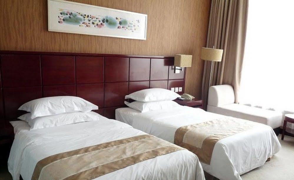 Tianrui Business Hotel Taiyuan  Eksteriør bilde