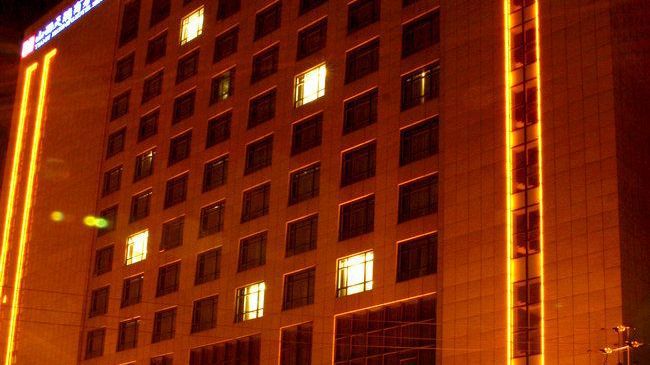 Tianrui Business Hotel Taiyuan  Eksteriør bilde